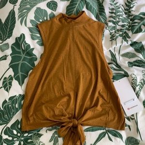 Lululemon mock neck tank